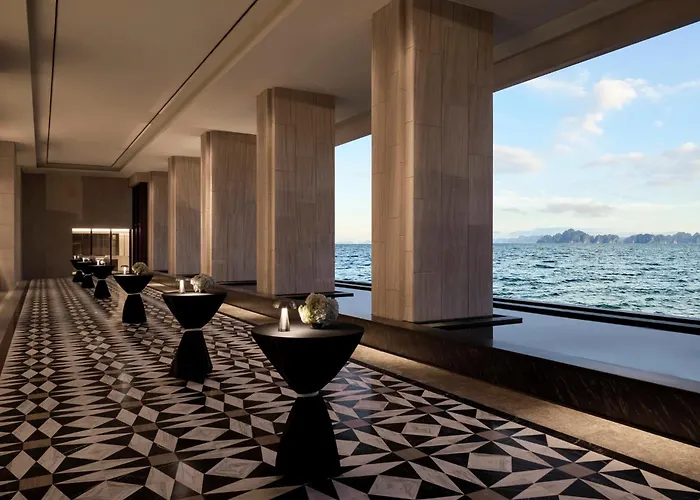 Khách sạn Intercontinental Bay By Ihg 5*